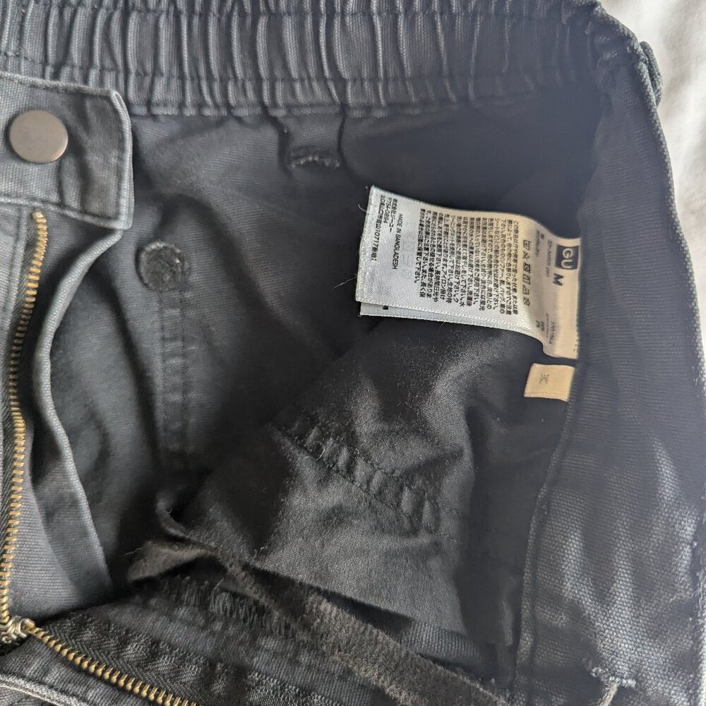 Gu men's medium black cargo pants